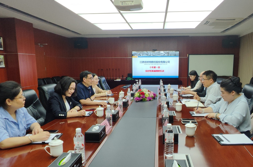 凝聚校友力量共话发展蓝图 ——taptap点点官网党委书记郑海涛带队赴江西走访校友